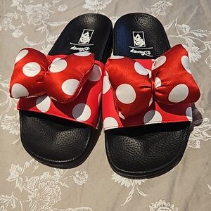 Minnie Mouse Van slides